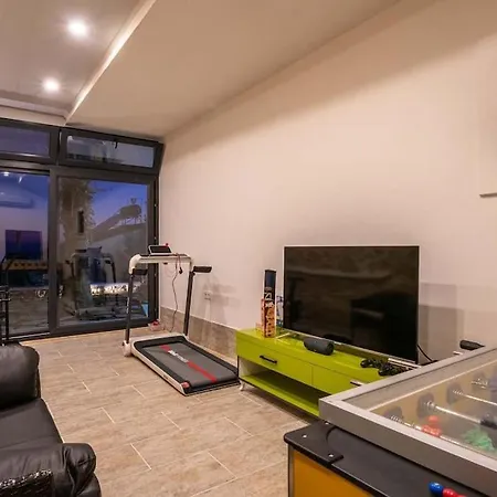 Fantastic Kalkan With Heated Infinity Pool & Amazing Sea Views Villa