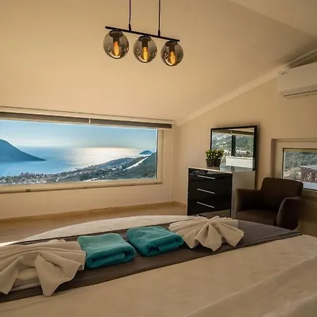 Fantastic Kalkan With Heated Infinity Pool & Amazing Sea Views