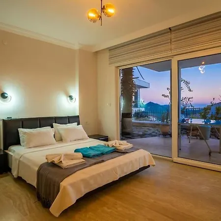 Fantastic Kalkan With Heated Infinity Pool & Amazing Sea Views