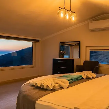 Fantastic Kalkan With Heated Infinity Pool & Amazing Sea Views