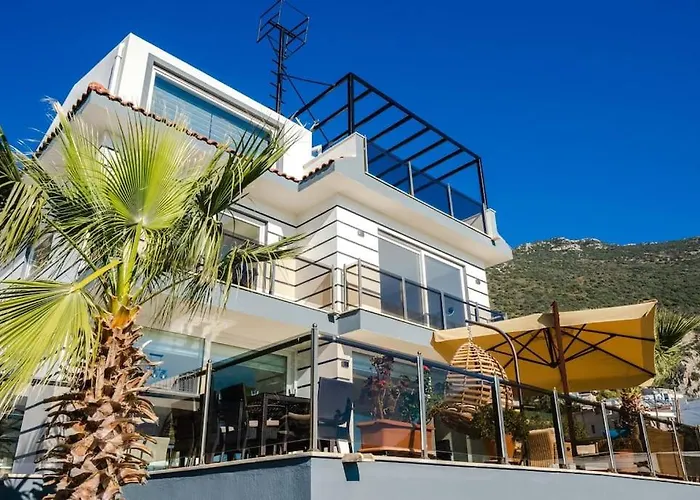 Fantastic Kalkan With Heated Infinity Pool & Amazing Sea Views Villa