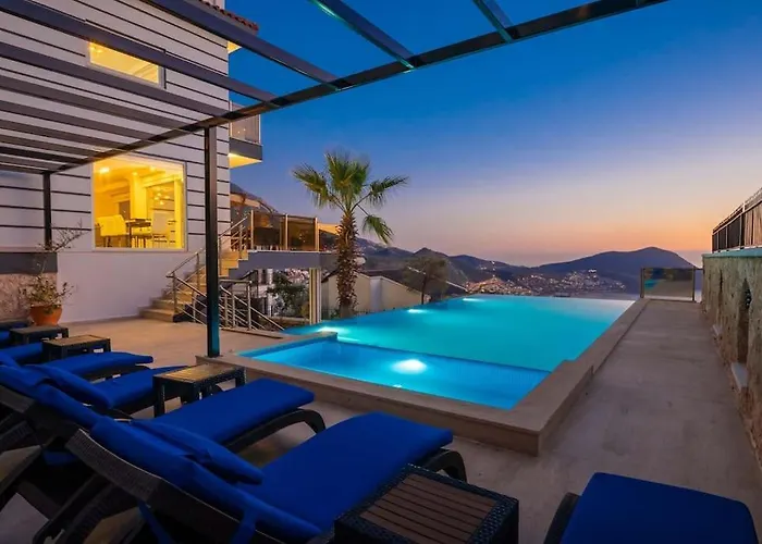 Fantastic Kalkan With Heated Infinity Pool & Amazing Sea Views Villa