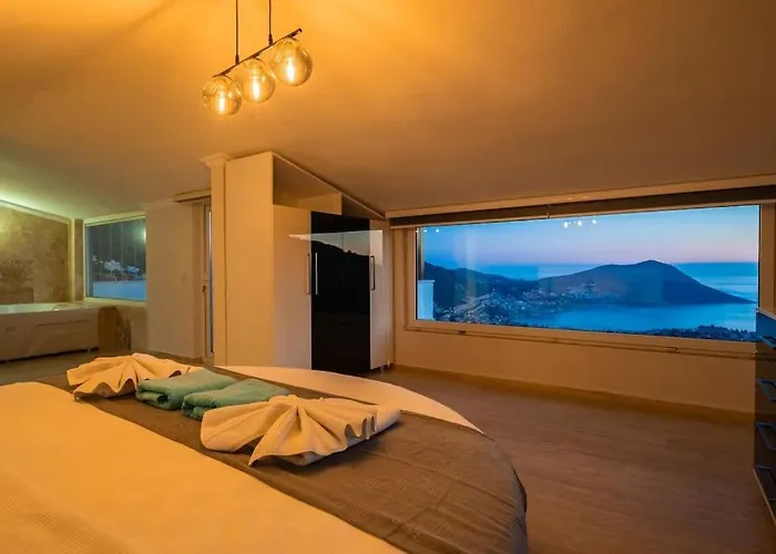 Fantastic Kalkan With Heated Infinity Pool & Amazing Sea Views Villa *