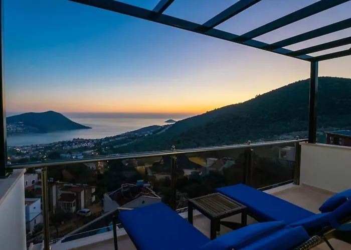 Villa Fantastic Kalkan With Heated Infinity Pool & Amazing Sea Views Kaş