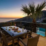 Fantastic Kalkan With Heated Infinity Pool & Amazing Sea Views *