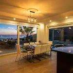 Villa Fantastic Kalkan With Heated Infinity Pool & Amazing Sea Views *