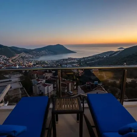 Fantastic Kalkan With Heated Infinity Pool & Amazing Sea Views *