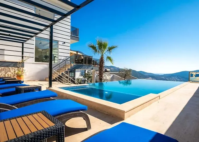 Fantastic Kalkan With Heated Infinity Pool & Amazing Sea Views