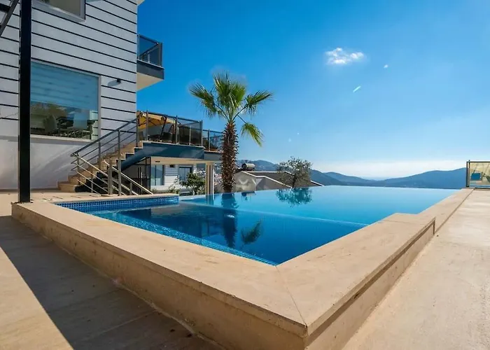Fantastic Kalkan With Heated Infinity Pool & Amazing Sea Views