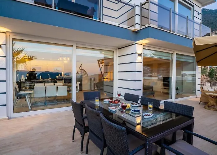 Vila Fantastic Kalkan With Heated Infinity Pool & Amazing Sea Views *